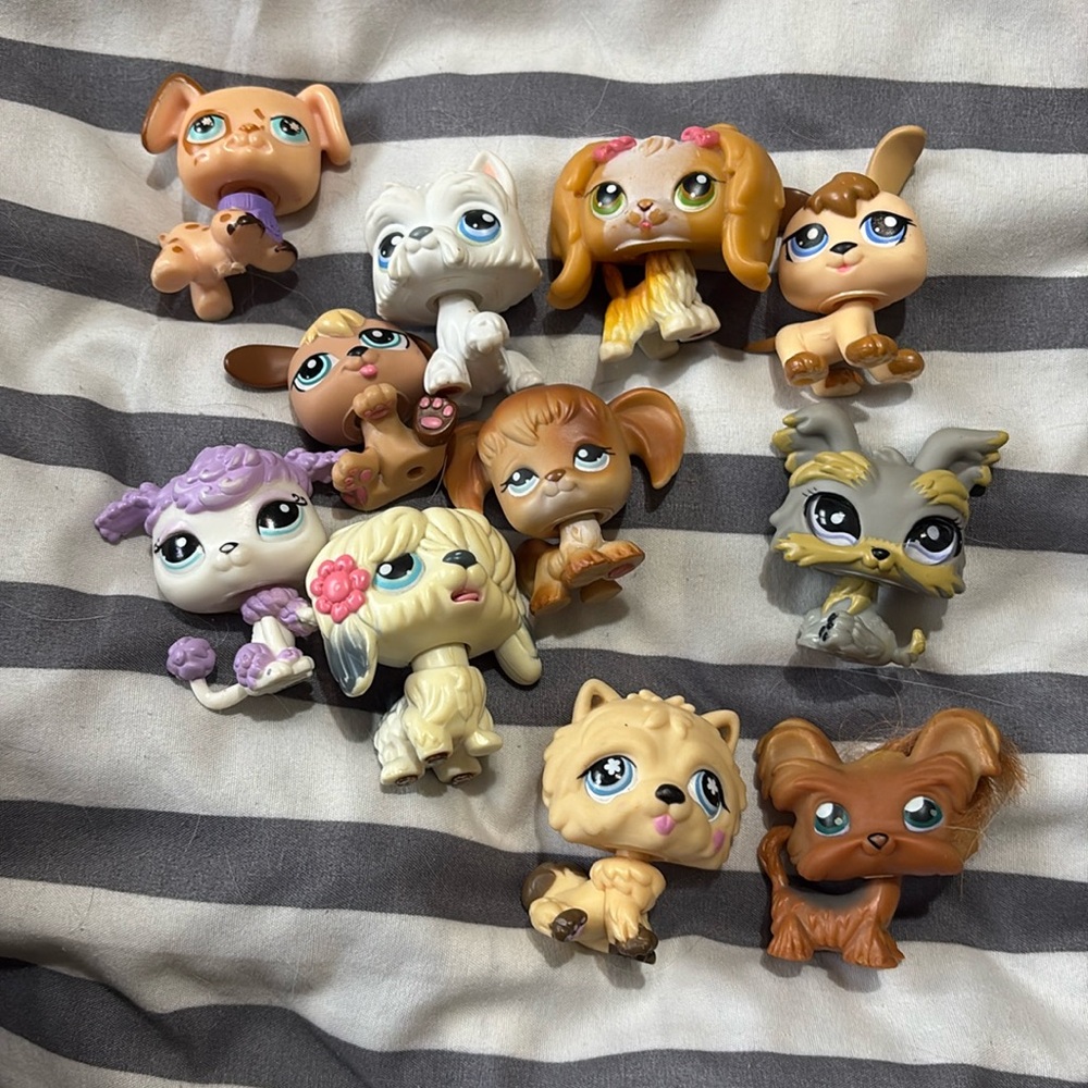Littlest Pet Shop Lot Dogs 11
